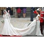 Великобритания: в Букингемском дворце туристам покажут платье Кейт Миддлтон 