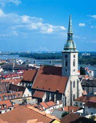 Чехия и Словакия будет выдавать российским туристам мультивызи