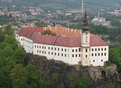 Чешский замок можно бесплатно посетить ночью