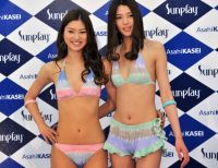 Япония представила модные купальники