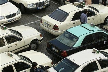 Португальские таксисты будут "грамотно" работать с туристами