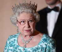 В Лондоне можно посмотреть на королевские бриллианты