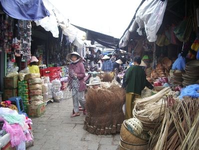 Во Вьетнаме исчезают вьетнамские рынки