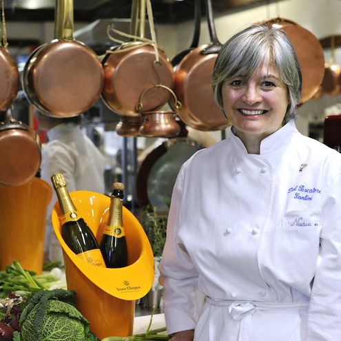 Женщина впервые названа лучшим шеф-поваром