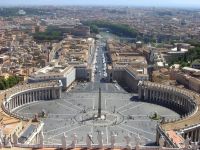 Рекордный поток туристов в Ватикане