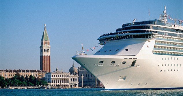 С 30 ноября круизные лайнеры больше не будут заходить в Венецию