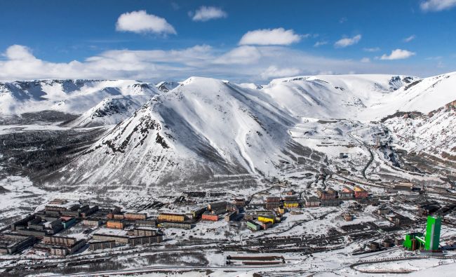 Покататься на лыжах можно в Мурманской области