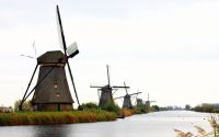 Местные жители голландской деревеньки против туристов