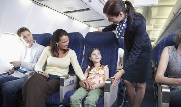 Пассажиры самолета из одной семьи должны сидеть вместе - Великобритания -  Лондон | Новости туризма | WebTurizm.ru