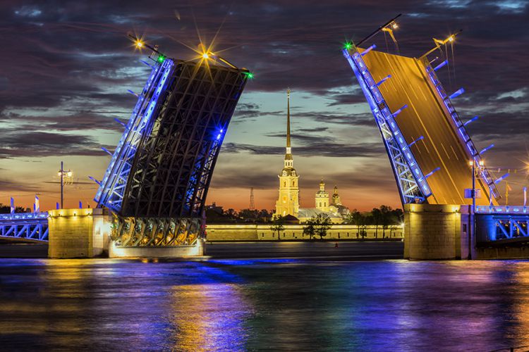 Сезон развода мостов в Санкт-Петербурге