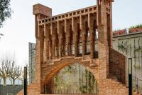 В Испании восстановили фонтан Гауди
