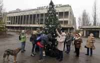 В Припяти установили новогоднюю ёлку