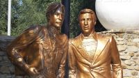 В Волгограде появился памятник героям картины «Место встречи изменить нельзя»