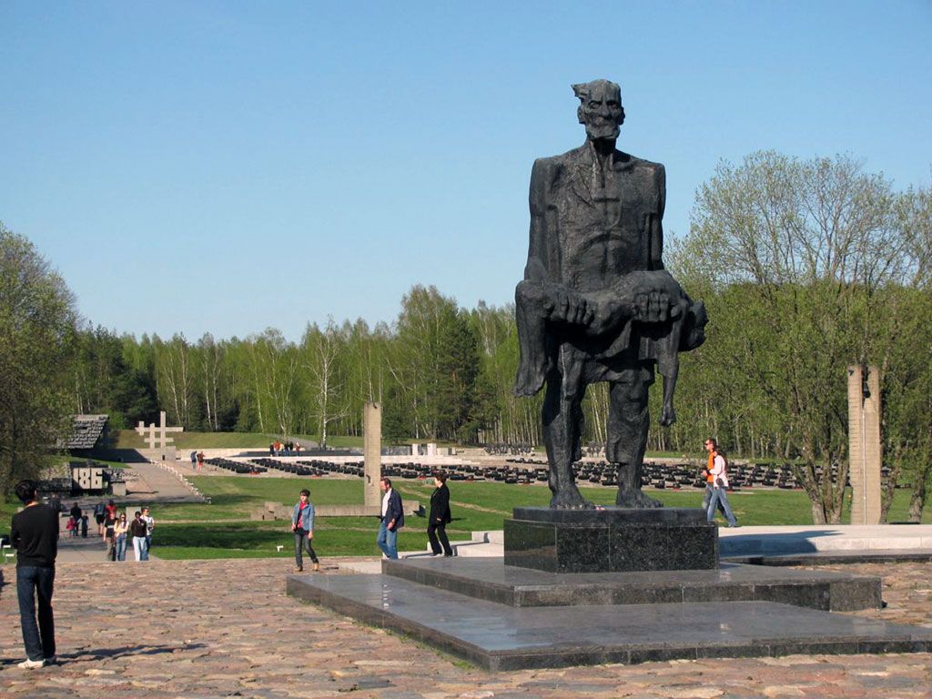 Памятники хатыни картинки