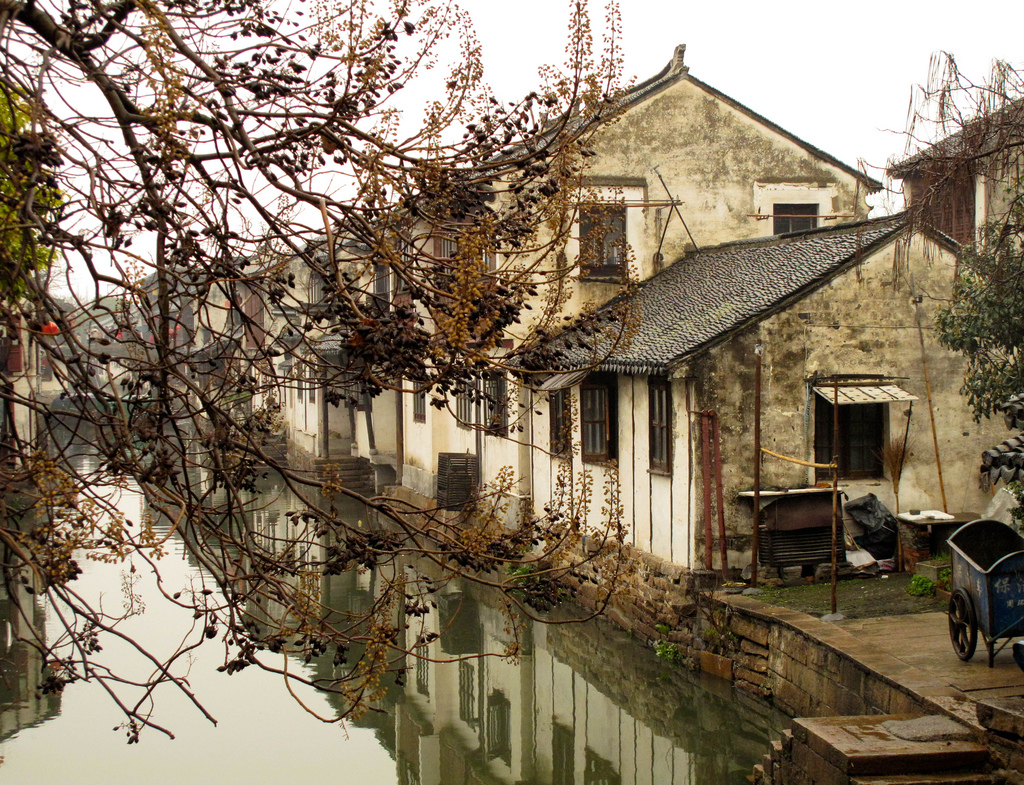 Water village. Чжоучжуан Китай. Город Чжоучжуан Китай фото. Китайская Венеция г Чжоучжуан красивые картинки.