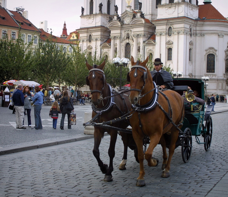 Carriage ride through old Prague - Прага, Чехия фото #2635