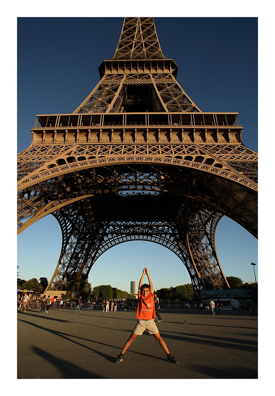 Под башней - Париж, Франция фото #3284