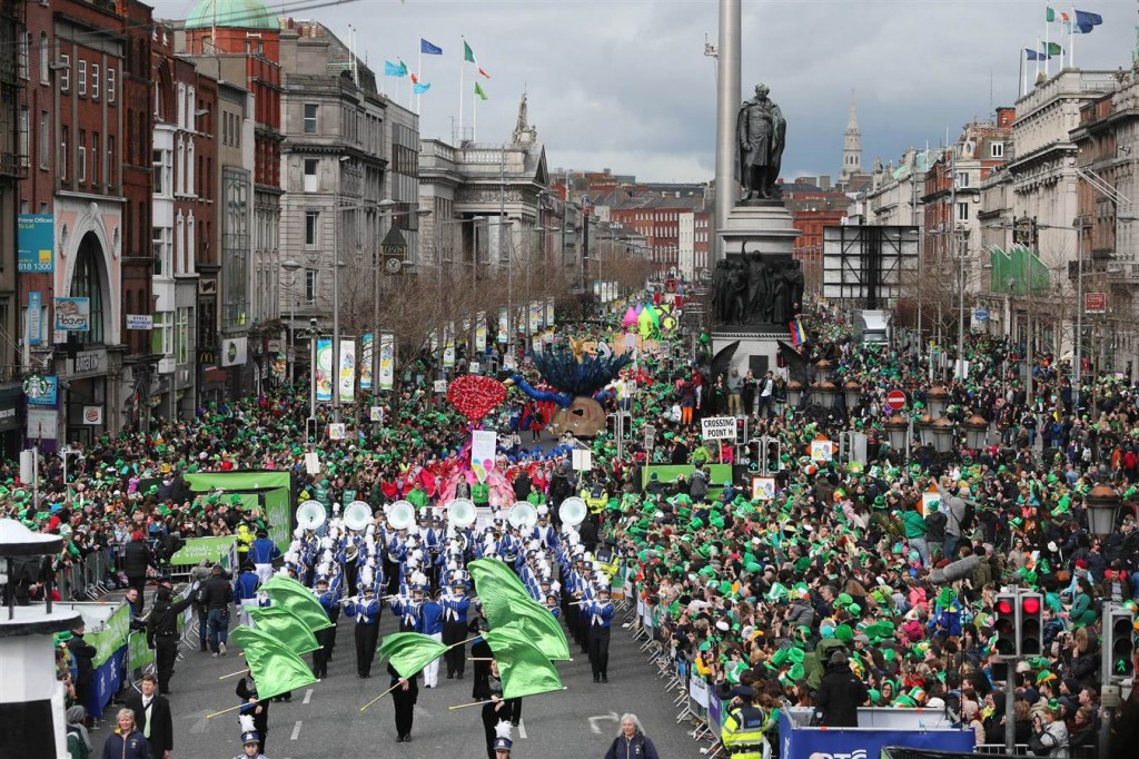 Во время праздничного парада в Дублине в День святого Патрика - Дублин, Ирландия фото #23915