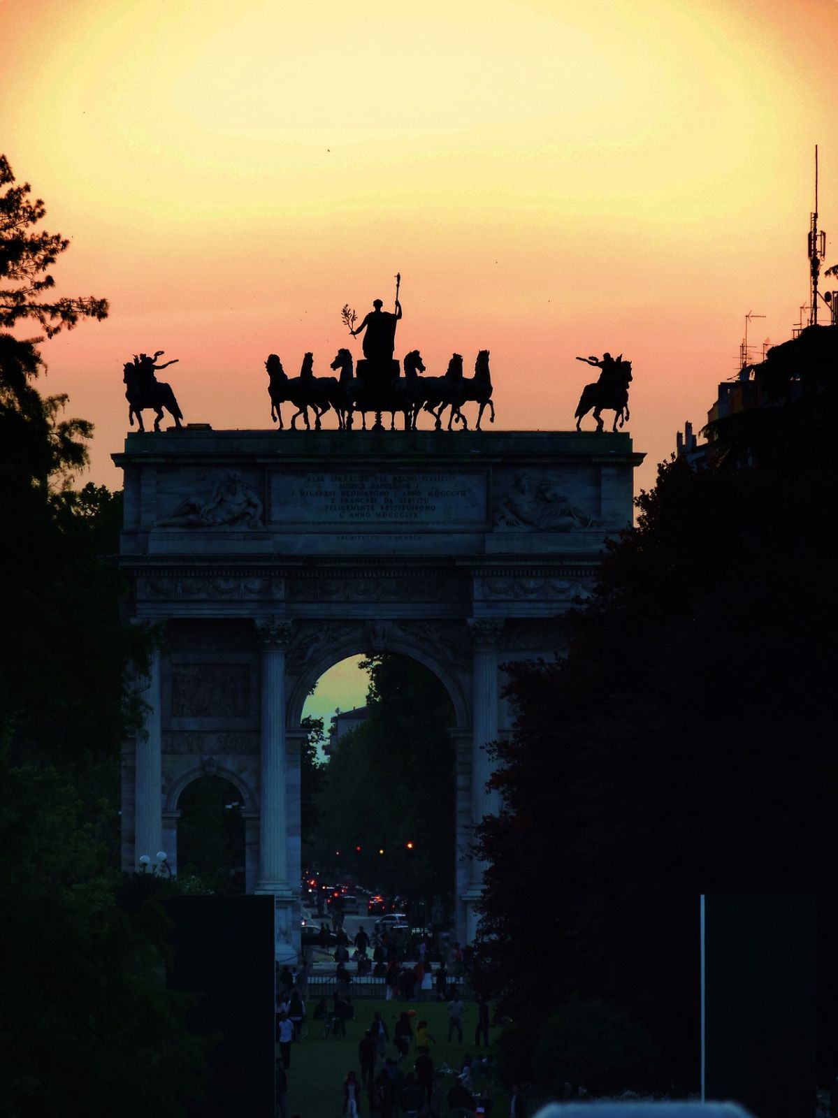 Арка Мира в Милане на закате - Милан, Италия фото #32361