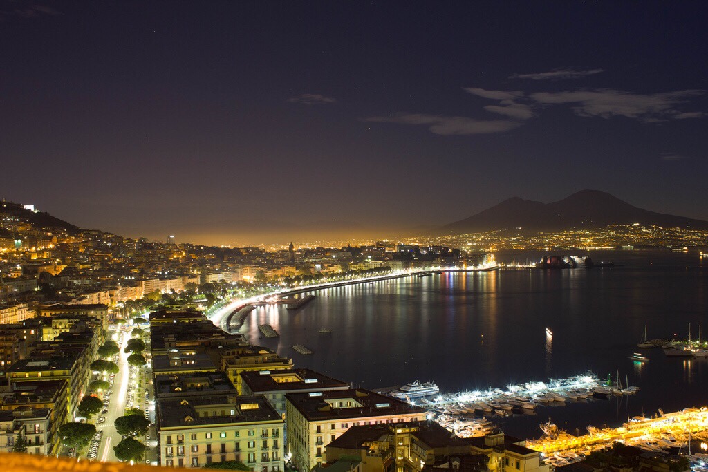 Неаполь, Италия фото #25928