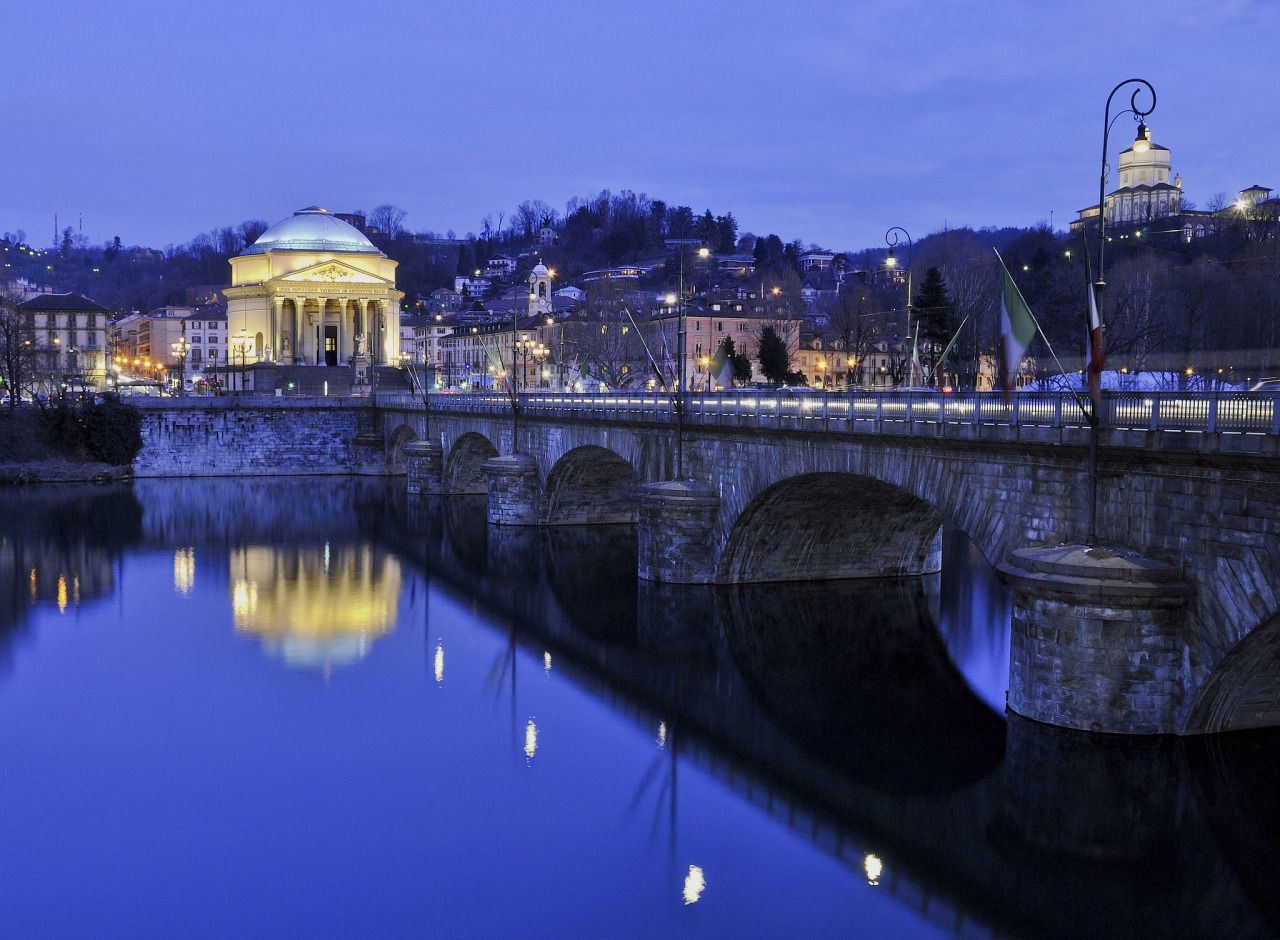 Мост Умберто и церковь Великой Богоматери - Турин, Италия фото #32235
