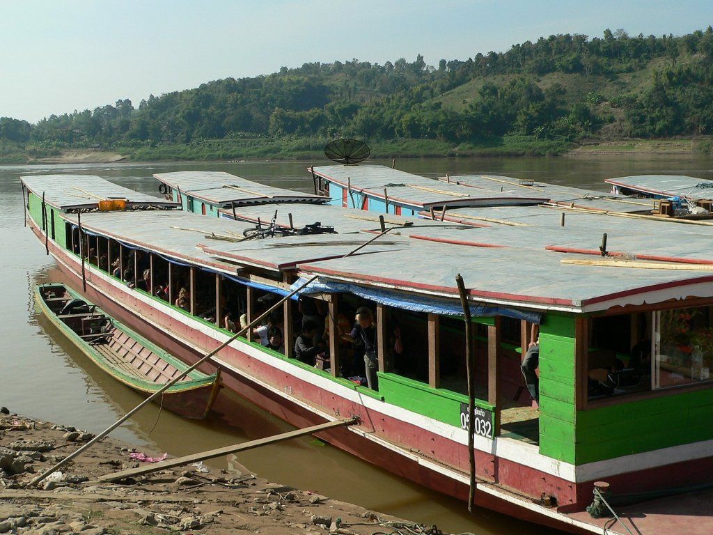 Huay Xai. Slow boat to Luang Prabang - Лаос фото #7993