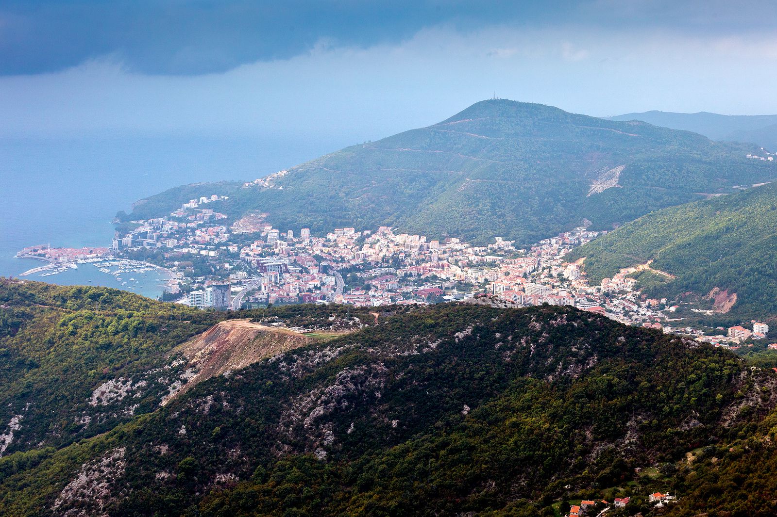 Будва вид на город с гор - Будва, Черногория фото #32722