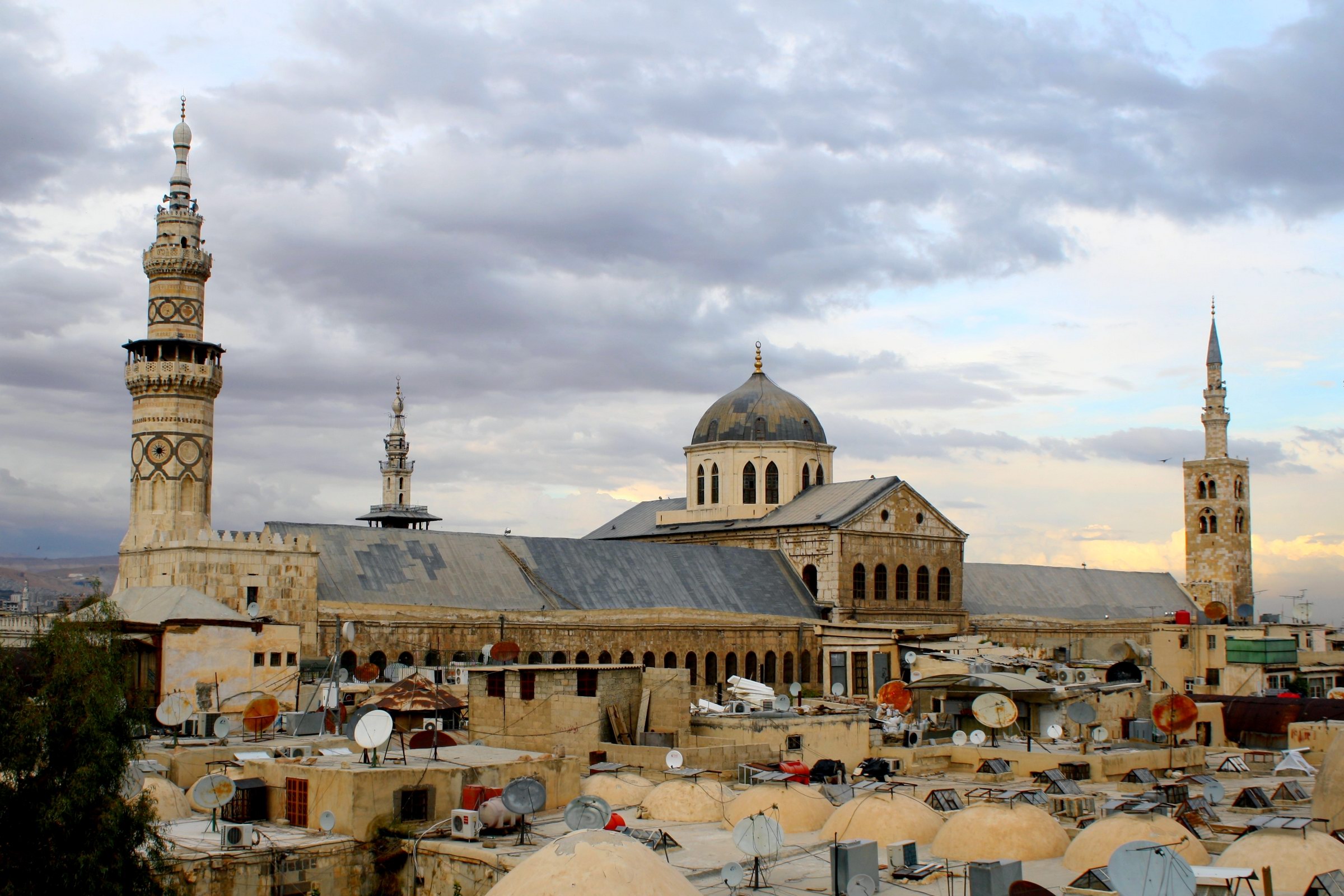Дамаск какое государство. Сирия столица Дамаск. Мечеть Омейядов Сирия. Старый город Дамаск Сирия. Дамаск древний город, столица Сирии.