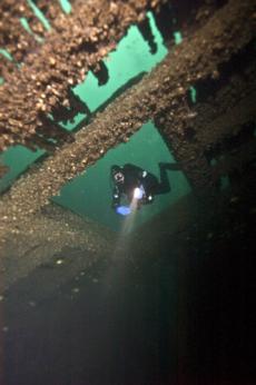 Когда произносят фразу «подводные археологические сокровища», большинство людей думает о затонувшей эскадре, о кораблях с трюмами, полными золота и драгоценных камней