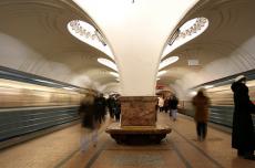 Одно из самых нелюбимых у работников метро мест - станция «Сокол»