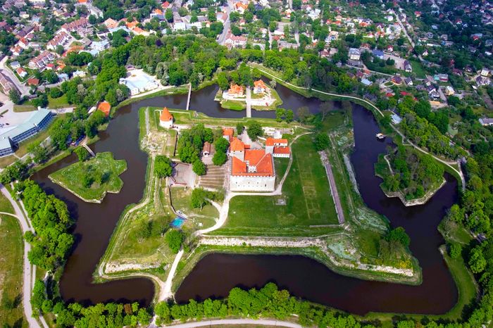 Епископский замок в Курессааре